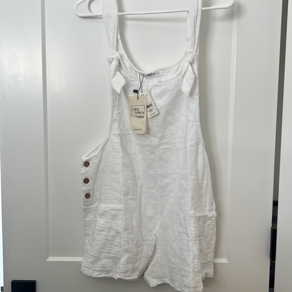 Salty Lemon Betty Romper in White 🆕 - Picture 4 of 5